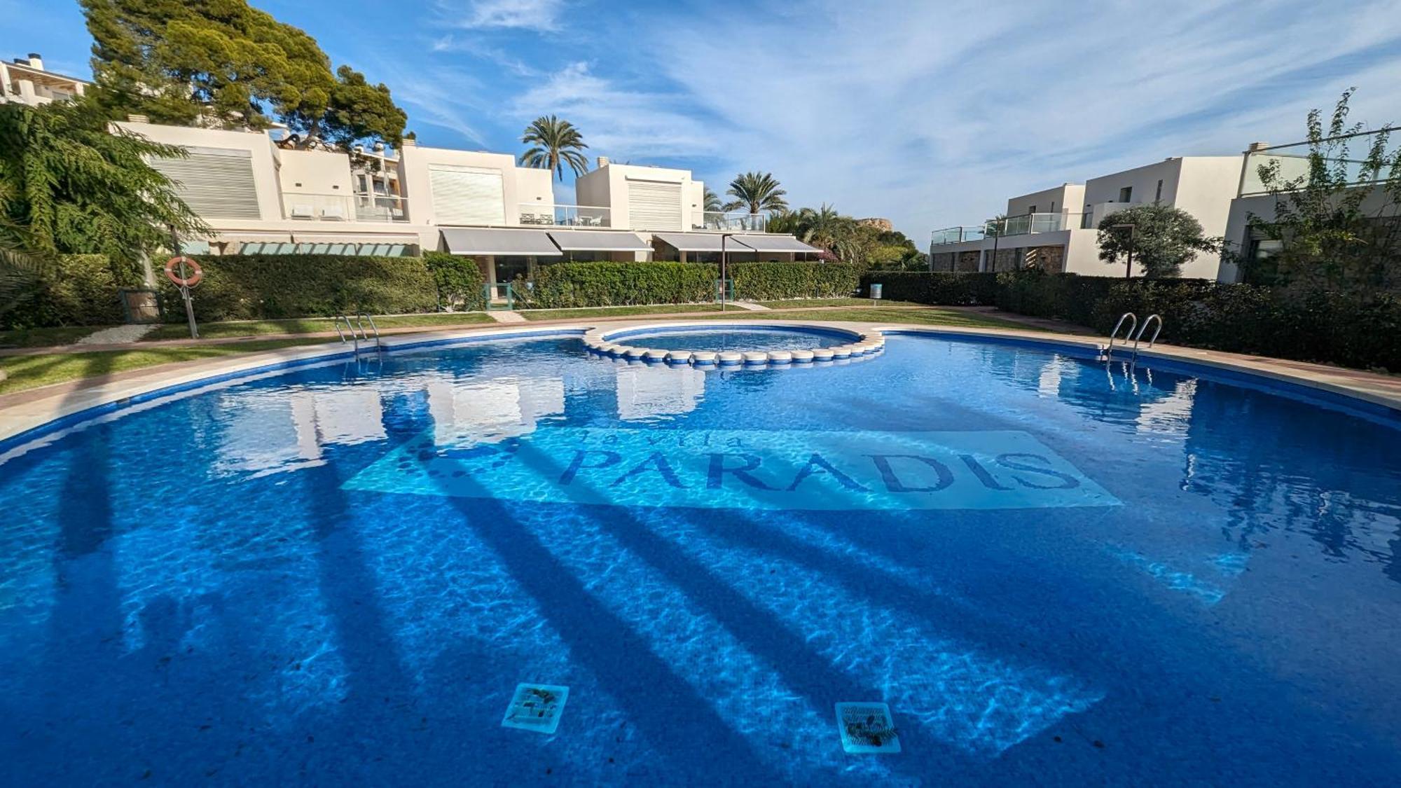 Paradise Beachfront Luxury Villa Ла-Віла-Джойоза Екстер'єр фото