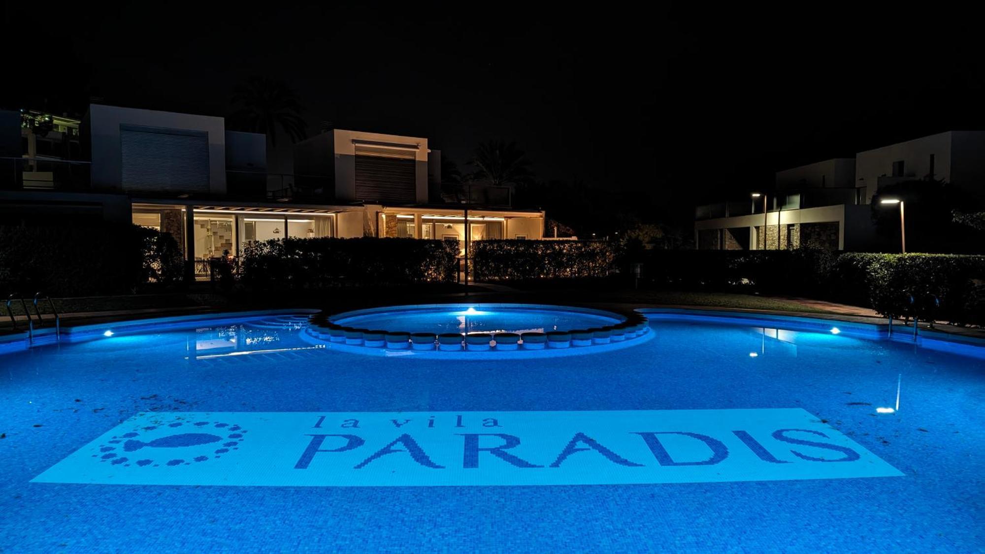 Paradise Beachfront Luxury Villa Ла-Віла-Джойоза Екстер'єр фото